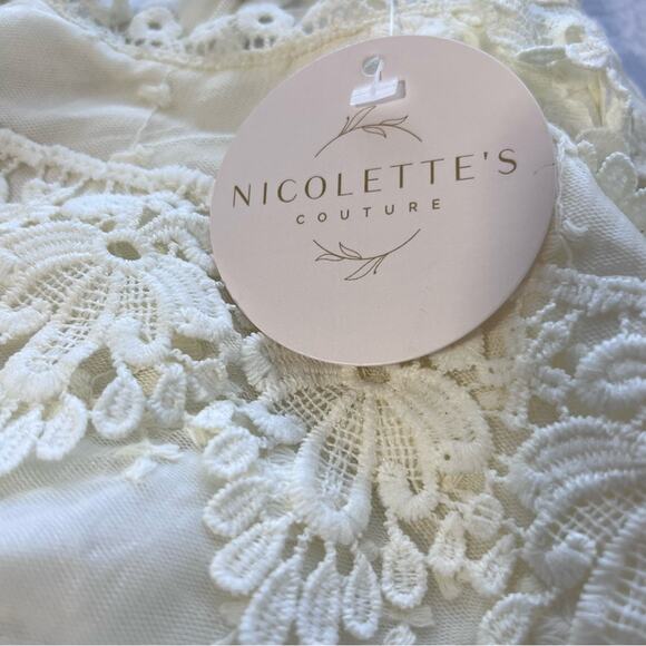 Nicolette’s Couture Tyra Flower Girl Victorian Lace Long Sleeve Dress Size 8/9 - Picture 7 of 12